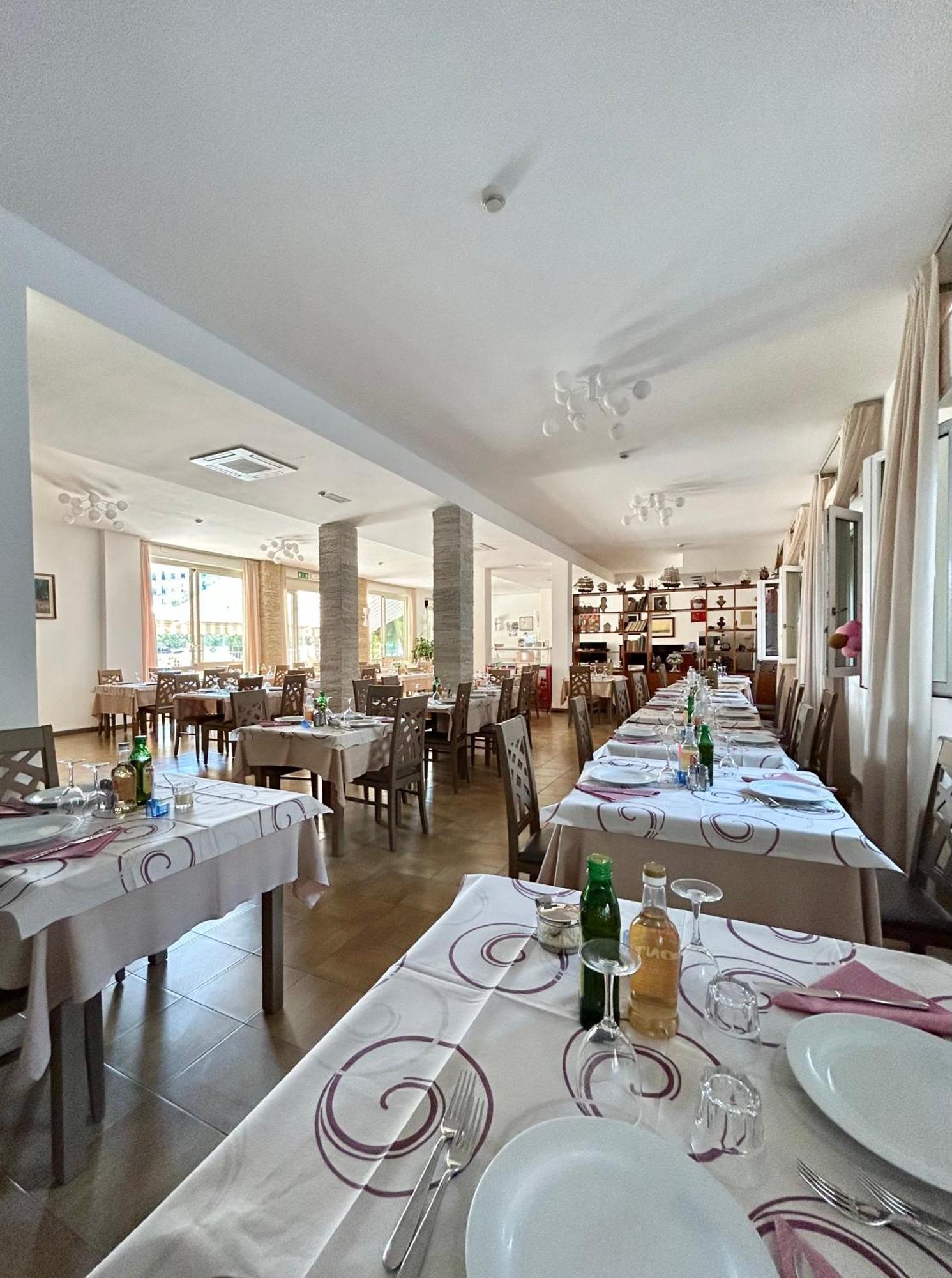 Hotel Brigantino Milano Marittima Ngoại thất bức ảnh